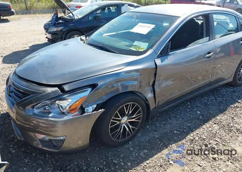 2015 Nissan Altima 2.5 S z USA, uszkodzony, nr VIN 1N4AL3AP2FC154702